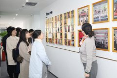 校企合作谋发展 “职”引未来名企行——球王会师生走访法辉、京师